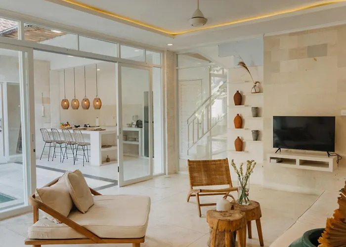 3br - Walking To *